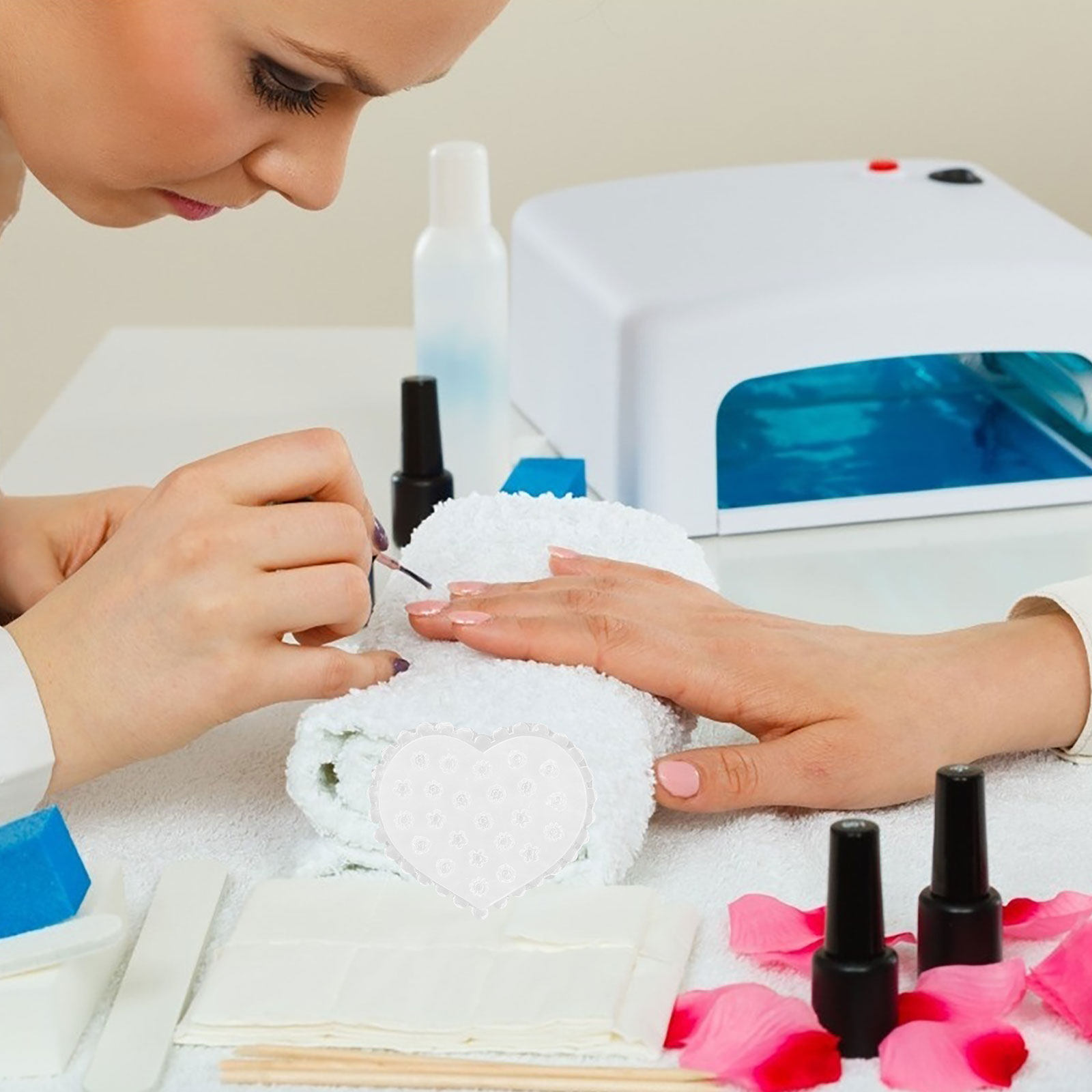 4個入り再利用可能なシリコン製フラワーネイルアートモールド、 - Art Craft Flower Making のレビューと価格