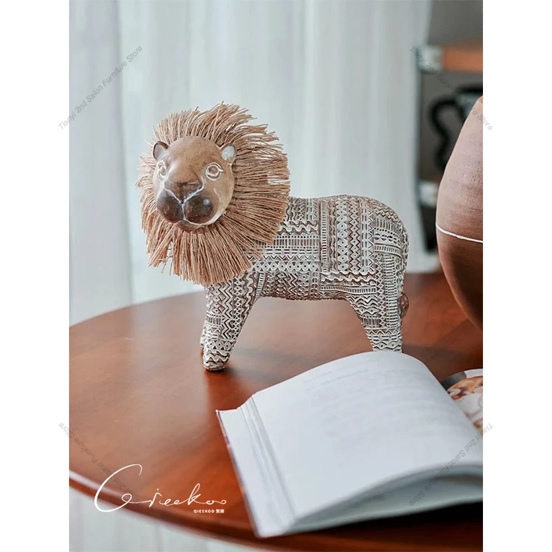 ​ ​ 北欧スタイルの芸術的なライオンミニ置物手作りクラフト - Art Craft Room Ideas のレビューと価格
